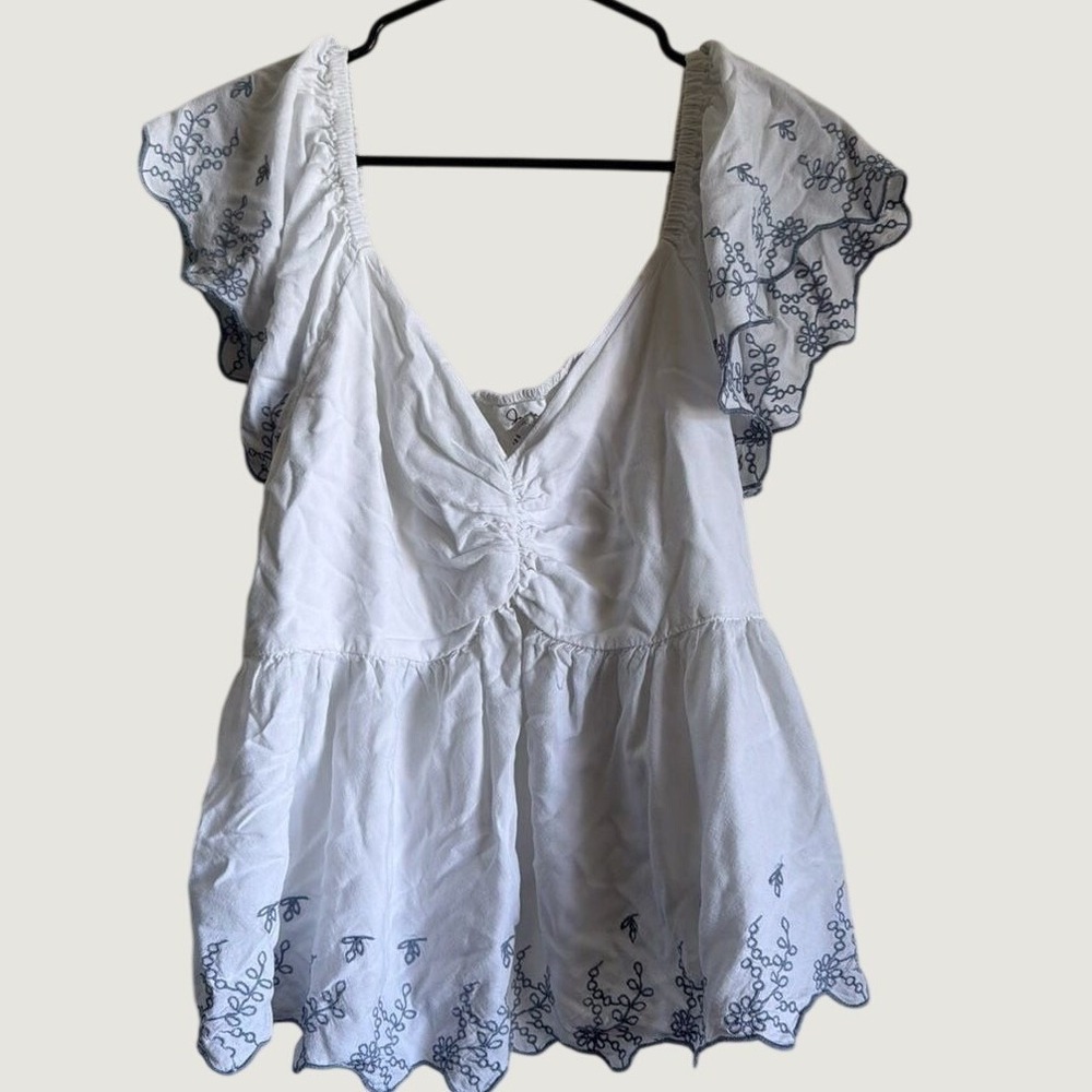 Japer Women White Embroidered Flutter Sleeve Babydoll Peplum Top Boho V-Neck